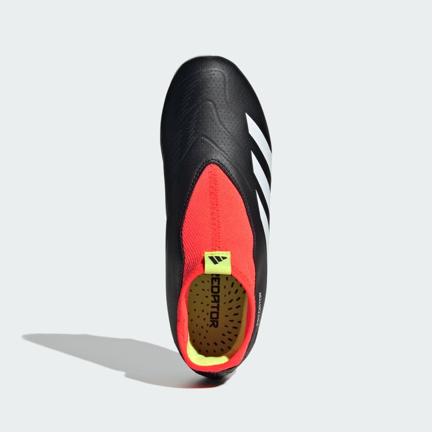 PREDATOR 24 LEAGUE LACELESS FIRM GROUND CLEATS FootZone Soccer