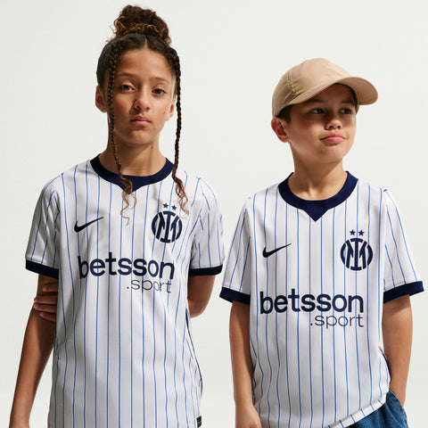 Inter Milan 2021/22 Stade extérieur 